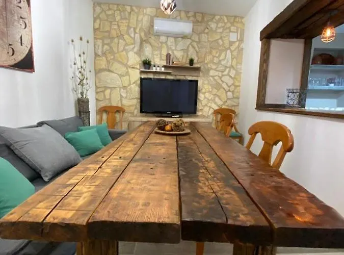 La De Bartolo. Casa vacanze Segura de León