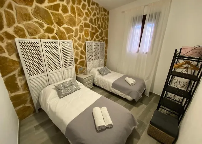 La De Bartolo. * Segura de León