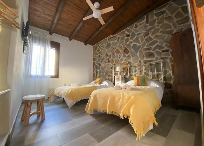 La De Bartolo. * Segura de León